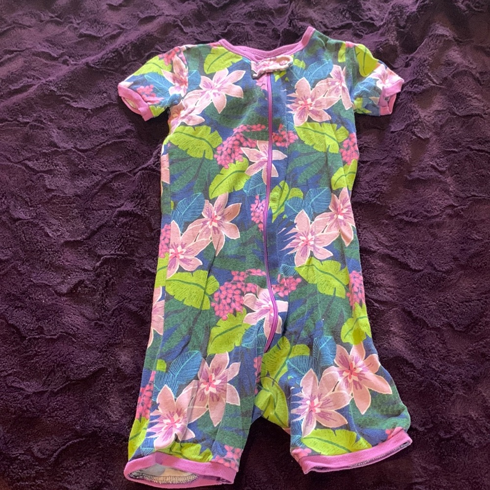 Children’s place 1 piece short sleeve pajamas